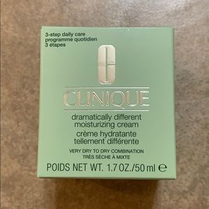 Clinique Other - Clinque Dramatically Different Cream Clinique Other - Clinque Dramatically Different Cream